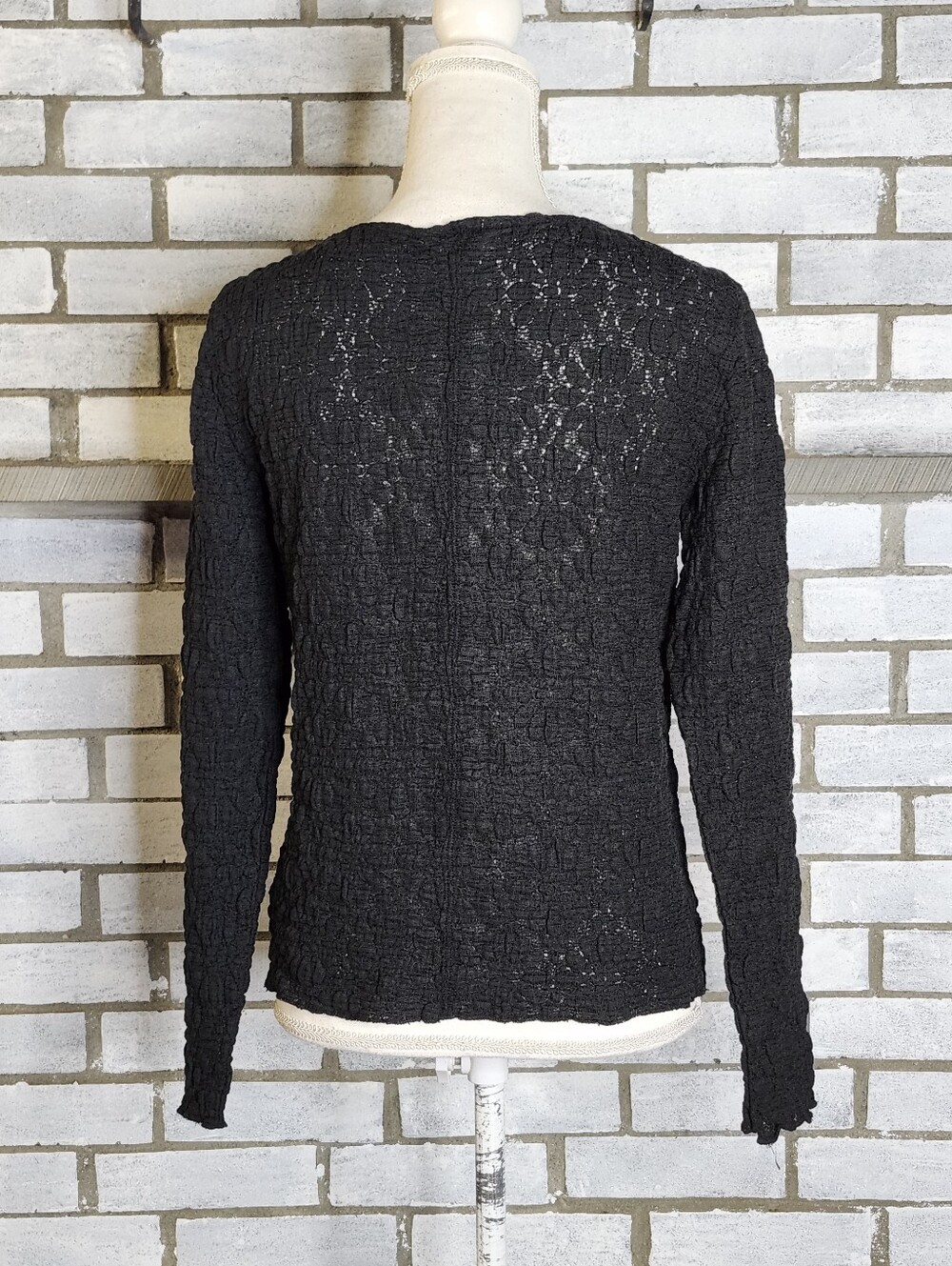 • Lucky Brand Women's Long Sleeve Floral Lace Sheer Blouse Size Large Black - Picture 4 of 12